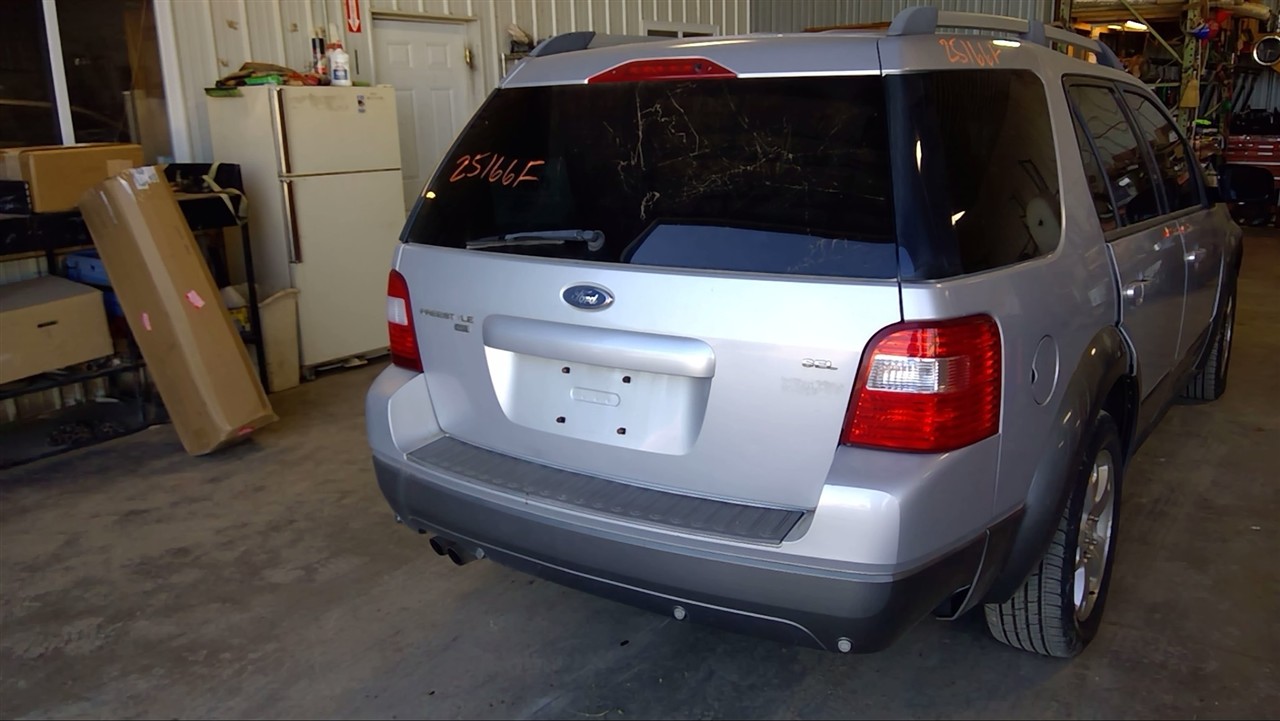 https://f005.backblazeb2.com/file/img-partshotlines-com/Inventory/MA178/Vehicle/10358_12.jpg
