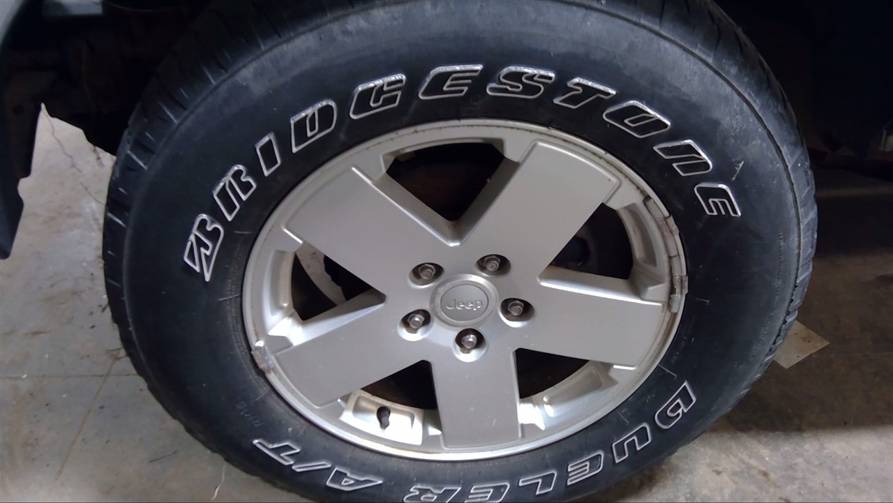 https://f005.backblazeb2.com/file/img-partshotlines-com/Inventory/MA178/Vehicle/10365_09.jpg
