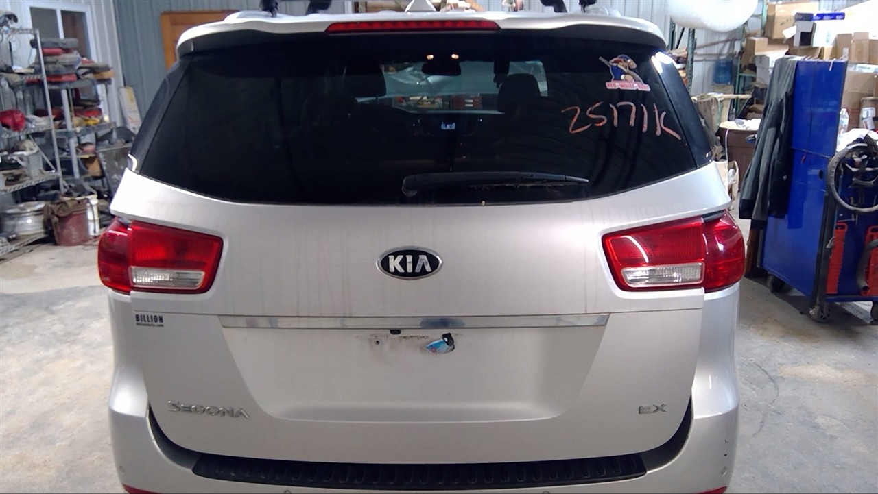https://f005.backblazeb2.com/file/img-partshotlines-com/Inventory/MA178/Vehicle/10401_12.jpg