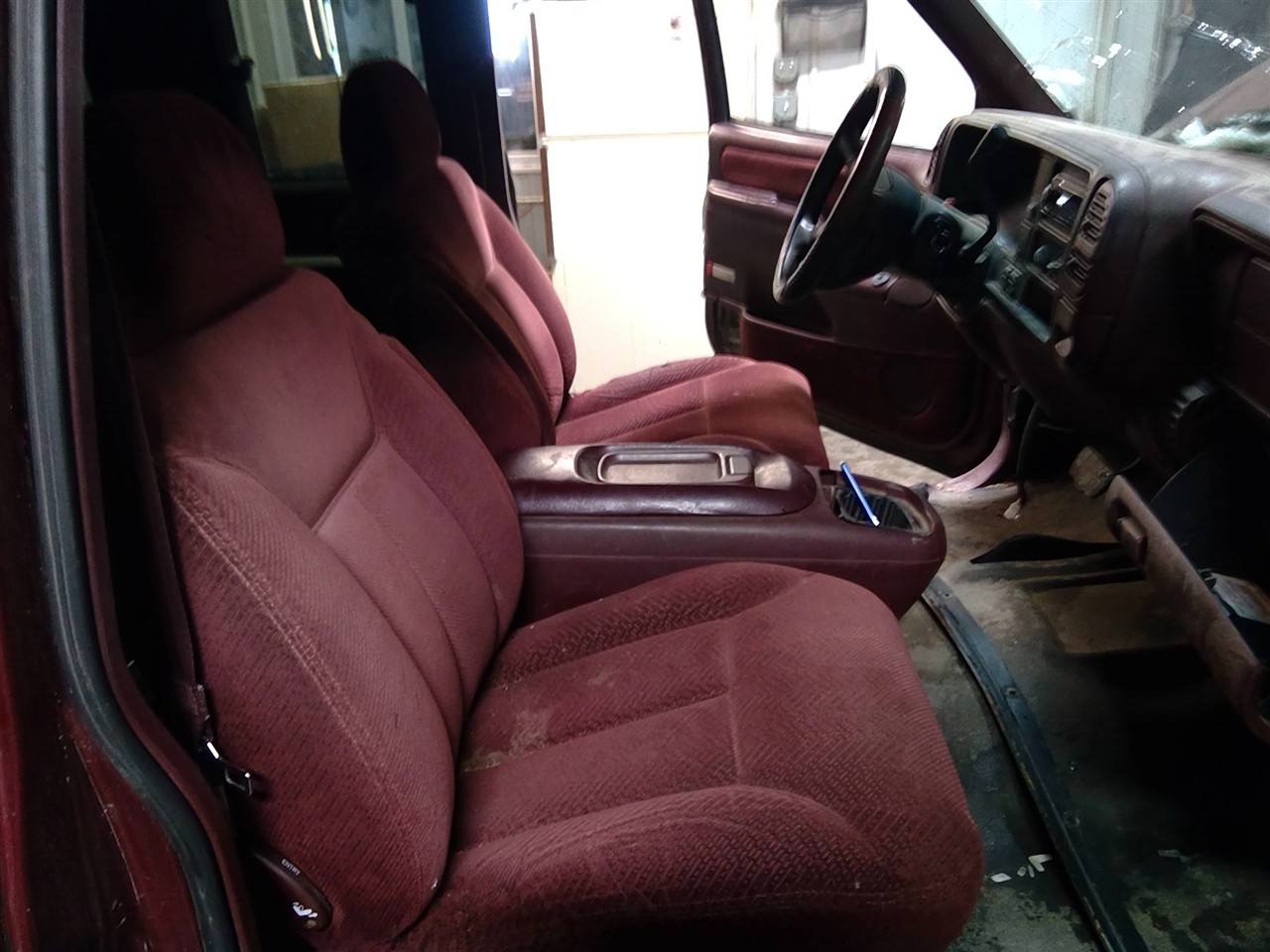 https://f005.backblazeb2.com/file/img-partshotlines-com/Inventory/MA178/Vehicle/10854_01.jpg