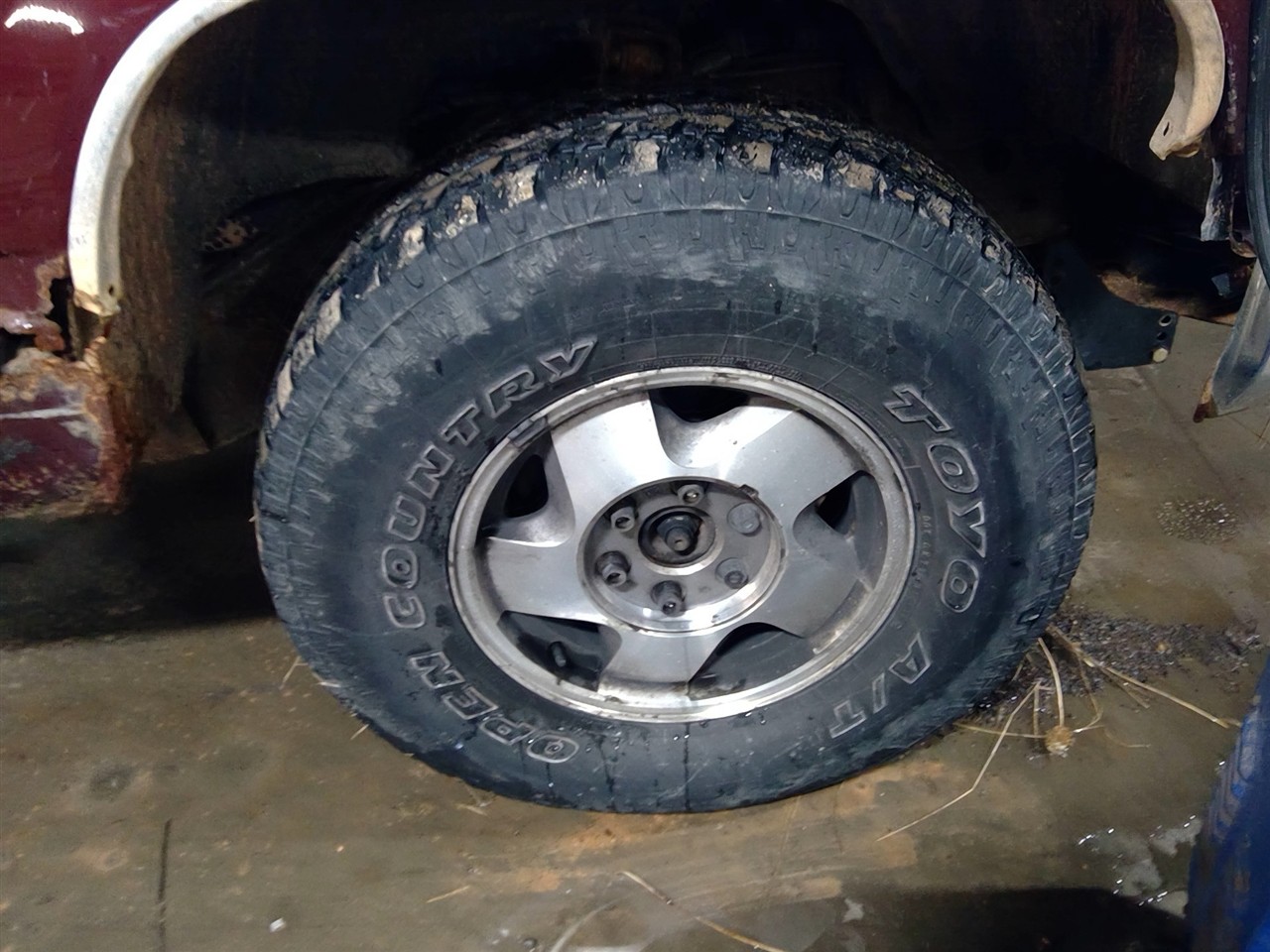 https://f005.backblazeb2.com/file/img-partshotlines-com/Inventory/MA178/Vehicle/10854_12.jpg
