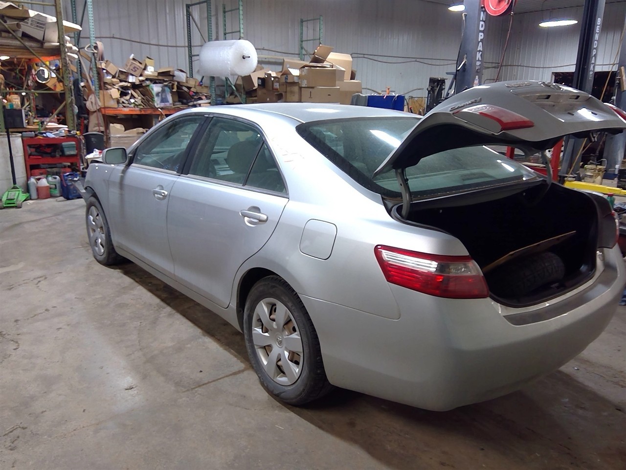 https://f005.backblazeb2.com/file/img-partshotlines-com/Inventory/MA178/Vehicle/10995_08.jpg