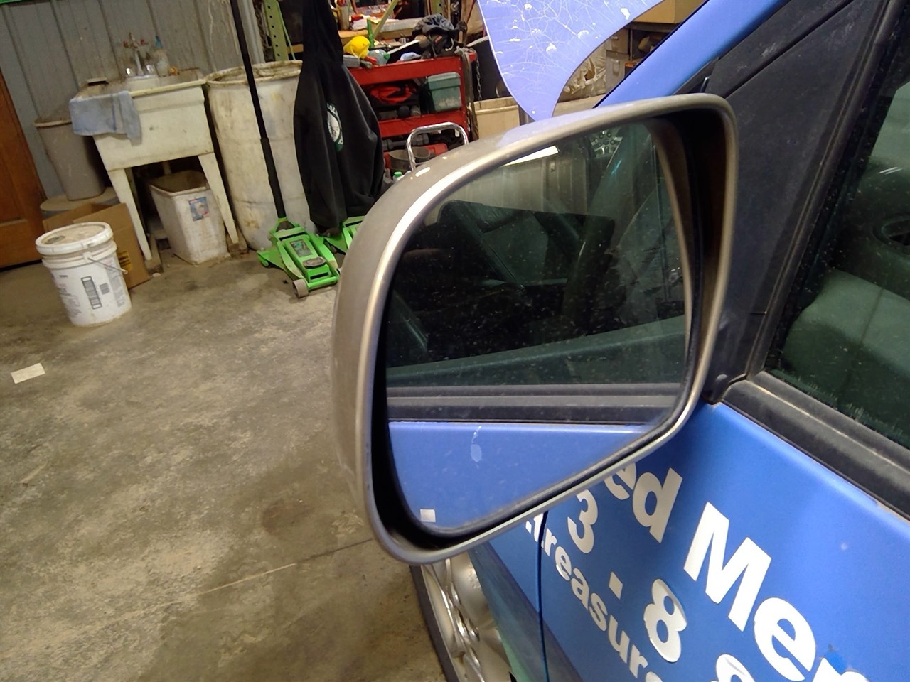 https://f005.backblazeb2.com/file/img-partshotlines-com/Inventory/MA178/Vehicle/11015_09.jpg