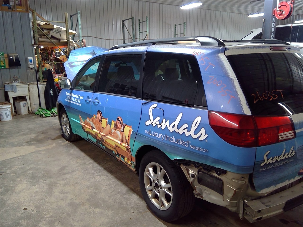 https://f005.backblazeb2.com/file/img-partshotlines-com/Inventory/MA178/Vehicle/11015_12.jpg