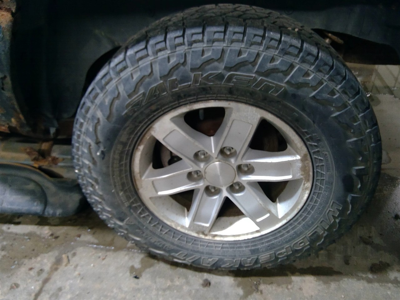 https://f005.backblazeb2.com/file/img-partshotlines-com/Inventory/MA178/Vehicle/11035_10.jpg
