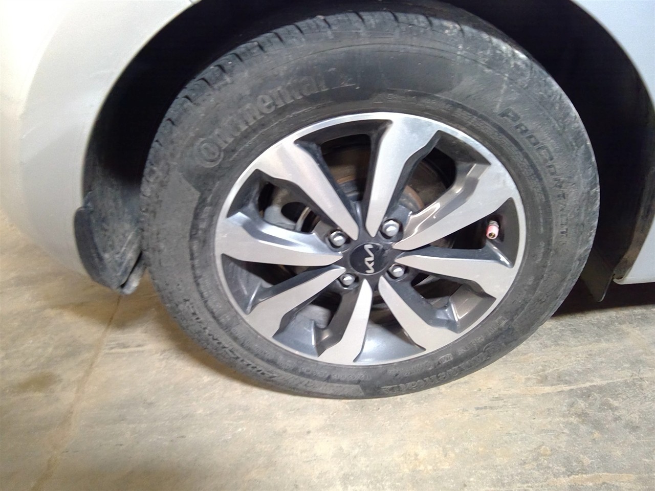 https://f005.backblazeb2.com/file/img-partshotlines-com/Inventory/MA178/Vehicle/11112_10.jpg