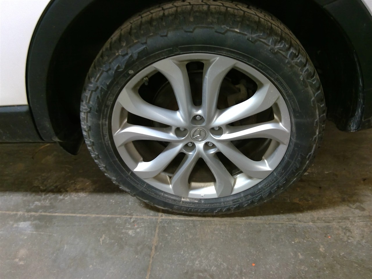 https://f005.backblazeb2.com/file/img-partshotlines-com/Inventory/MA178/Vehicle/11669_09.jpg