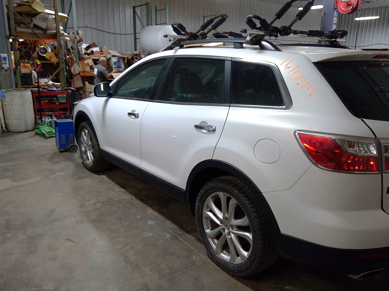https://f005.backblazeb2.com/file/img-partshotlines-com/Inventory/MA178/Vehicle/11669_10.jpg