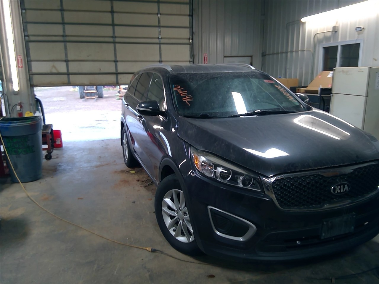 https://f005.backblazeb2.com/file/img-partshotlines-com/Inventory/MA178/Vehicle/11706_02.jpg