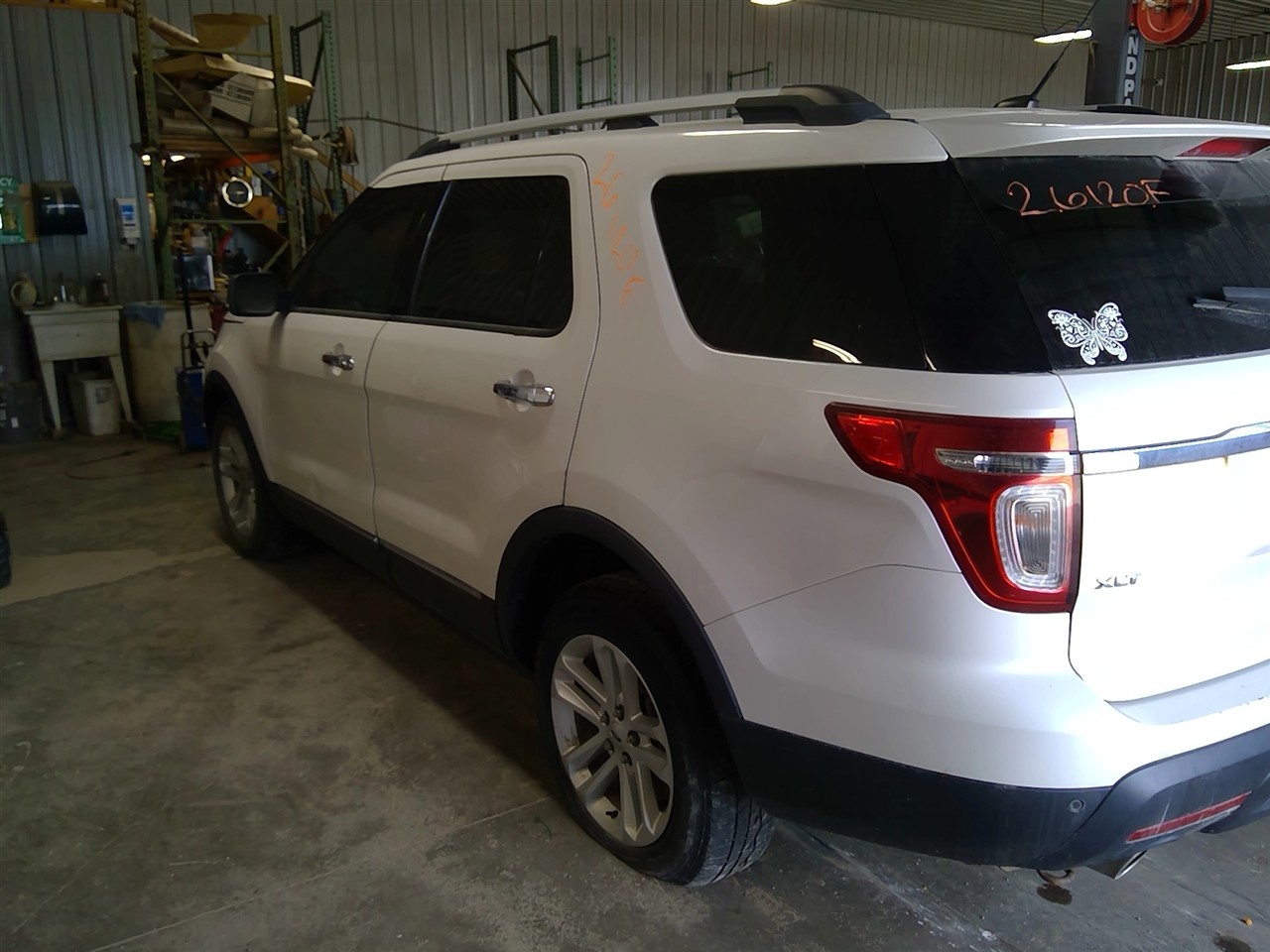 https://f005.backblazeb2.com/file/img-partshotlines-com/Inventory/MA178/Vehicle/11886_05.jpg