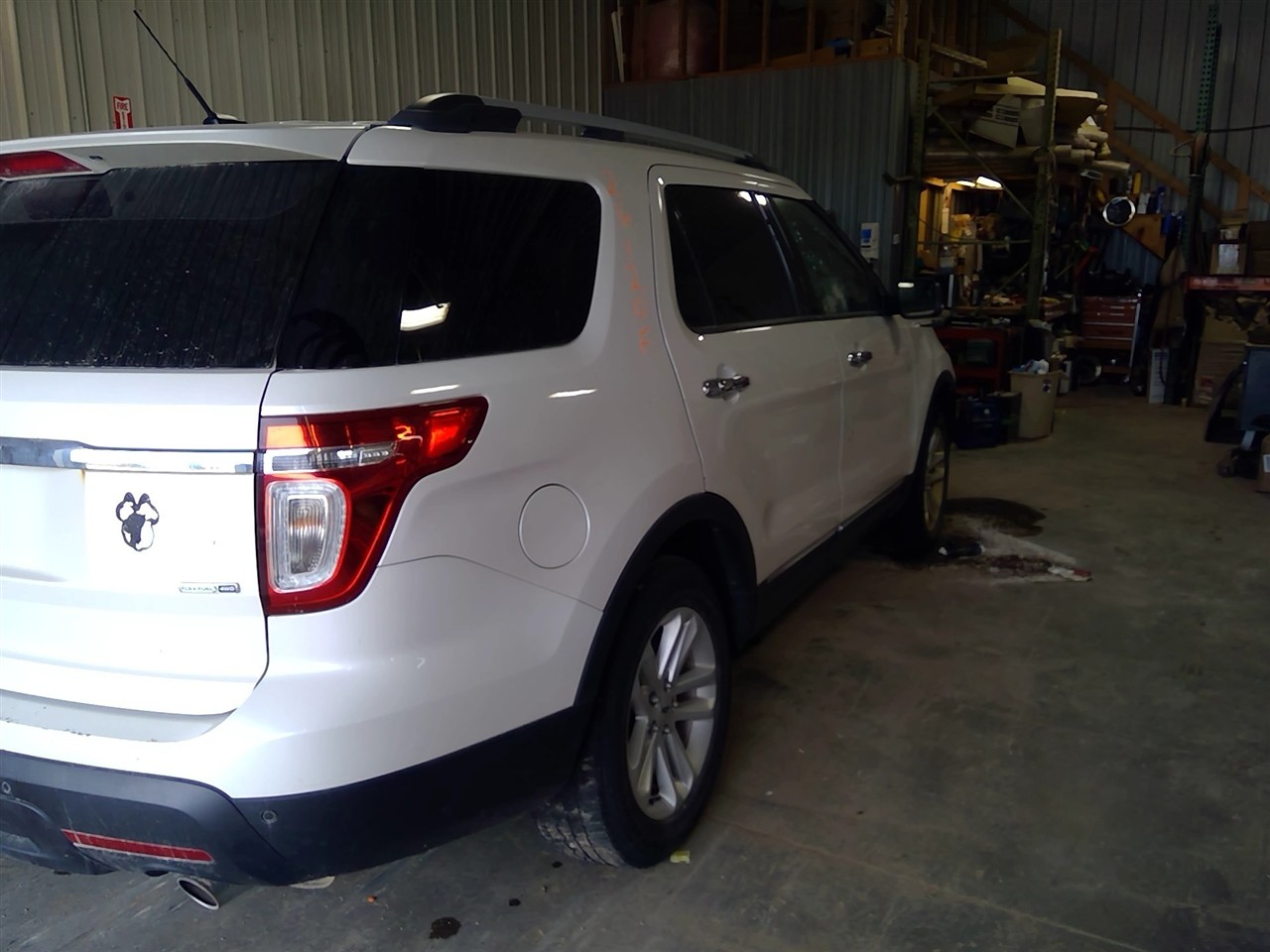 https://f005.backblazeb2.com/file/img-partshotlines-com/Inventory/MA178/Vehicle/11886_07.jpg