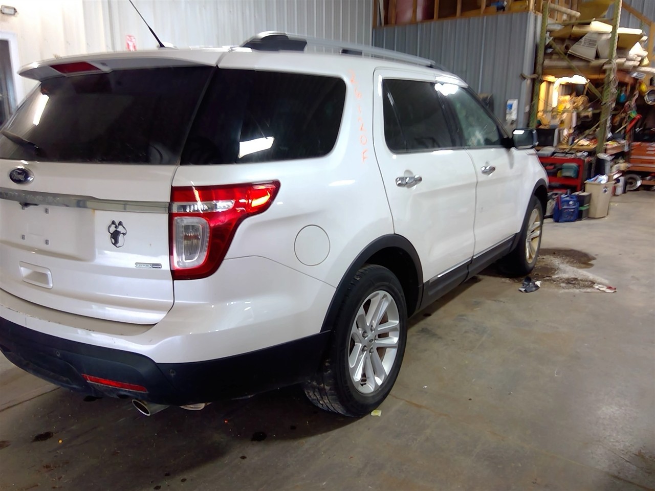 https://f005.backblazeb2.com/file/img-partshotlines-com/Inventory/MA178/Vehicle/11886_10.jpg