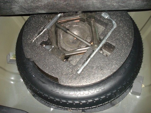 https://f005.backblazeb2.com/file/img-partshotlines-com/Inventory/MA178/Vehicle/3822_06.jpg