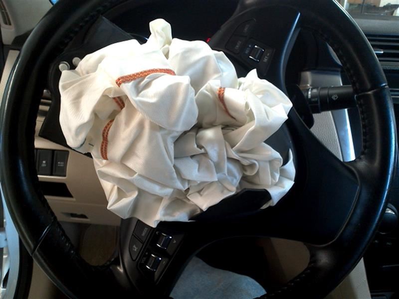 https://f005.backblazeb2.com/file/img-partshotlines-com/Inventory/MA178/Vehicle/5118_08.jpg