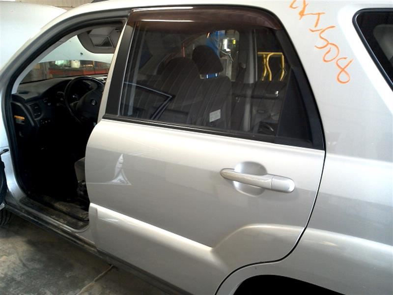 https://f005.backblazeb2.com/file/img-partshotlines-com/Inventory/MA178/Vehicle/5157_03.jpg