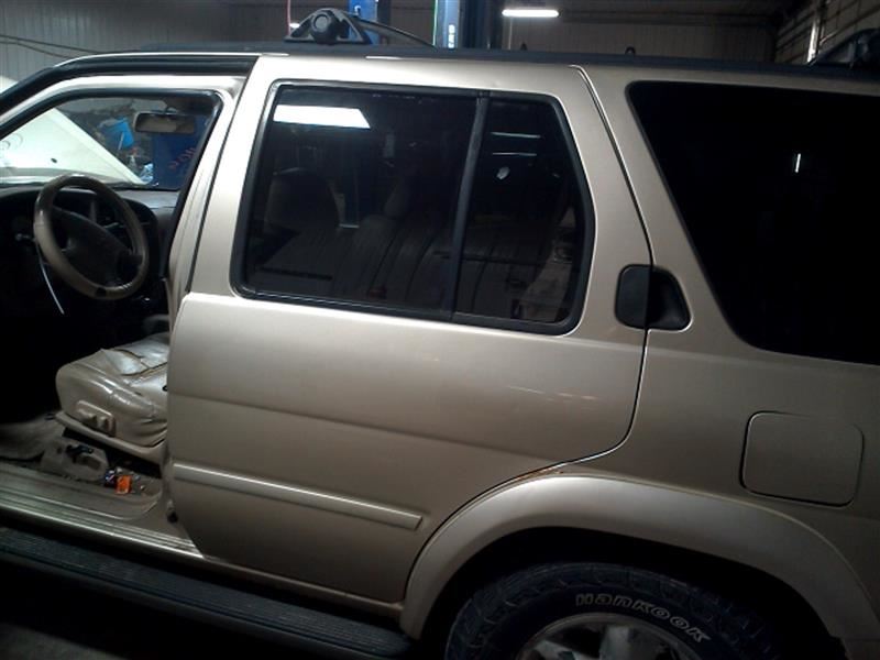 https://f005.backblazeb2.com/file/img-partshotlines-com/Inventory/MA178/Vehicle/5203_03.jpg