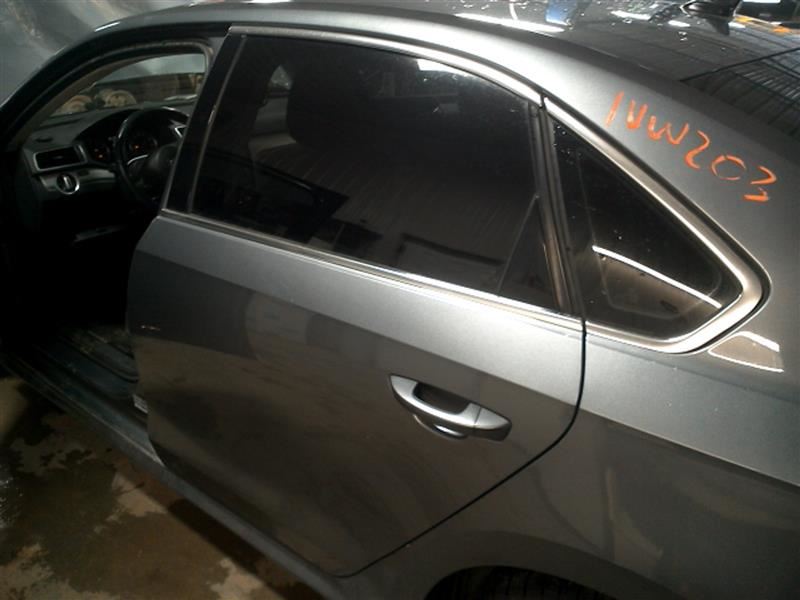 https://f005.backblazeb2.com/file/img-partshotlines-com/Inventory/MA178/Vehicle/5234_04.jpg