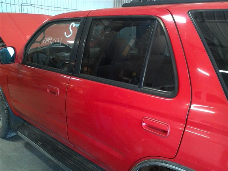 https://f005.backblazeb2.com/file/img-partshotlines-com/Inventory/MA178/Vehicle/5269_04.jpg
