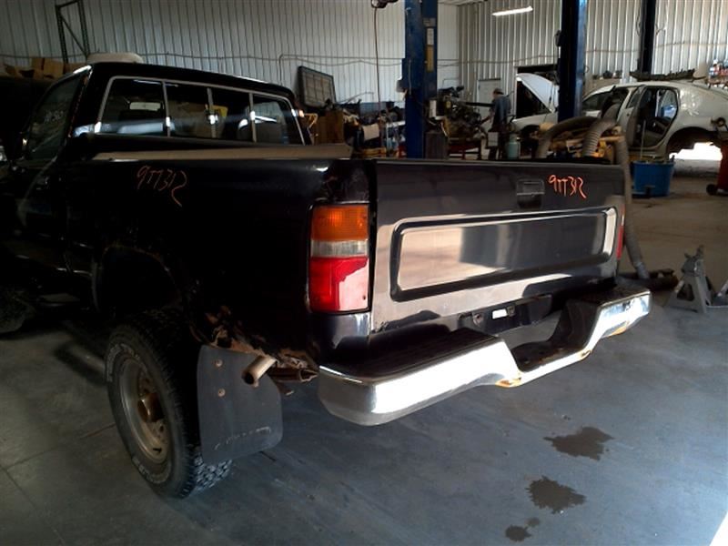 https://f005.backblazeb2.com/file/img-partshotlines-com/Inventory/MA178/Vehicle/5272_03.jpg