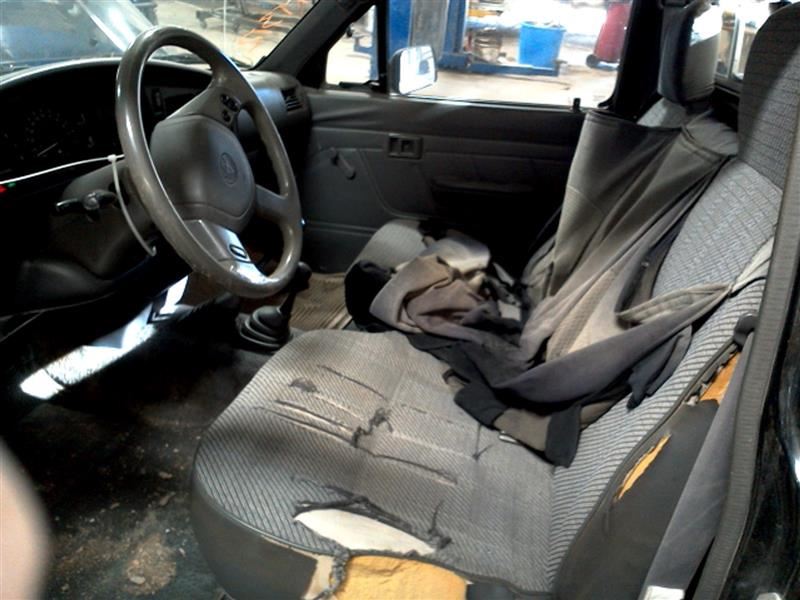 https://f005.backblazeb2.com/file/img-partshotlines-com/Inventory/MA178/Vehicle/5272_05.jpg