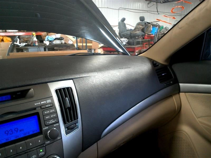 https://f005.backblazeb2.com/file/img-partshotlines-com/Inventory/MA178/Vehicle/5273_11.jpg