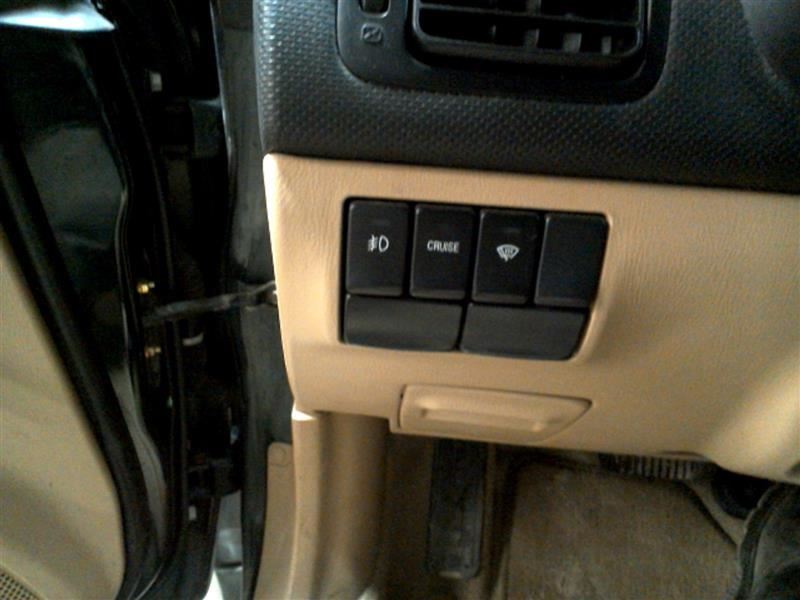 https://f005.backblazeb2.com/file/img-partshotlines-com/Inventory/MA178/Vehicle/5490_10.jpg