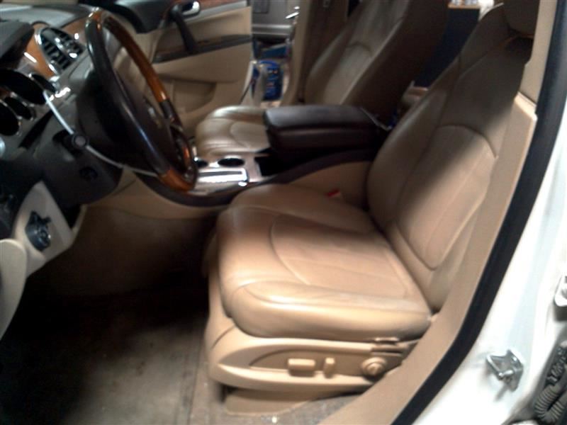https://f005.backblazeb2.com/file/img-partshotlines-com/Inventory/MA178/Vehicle/5744_10.jpg