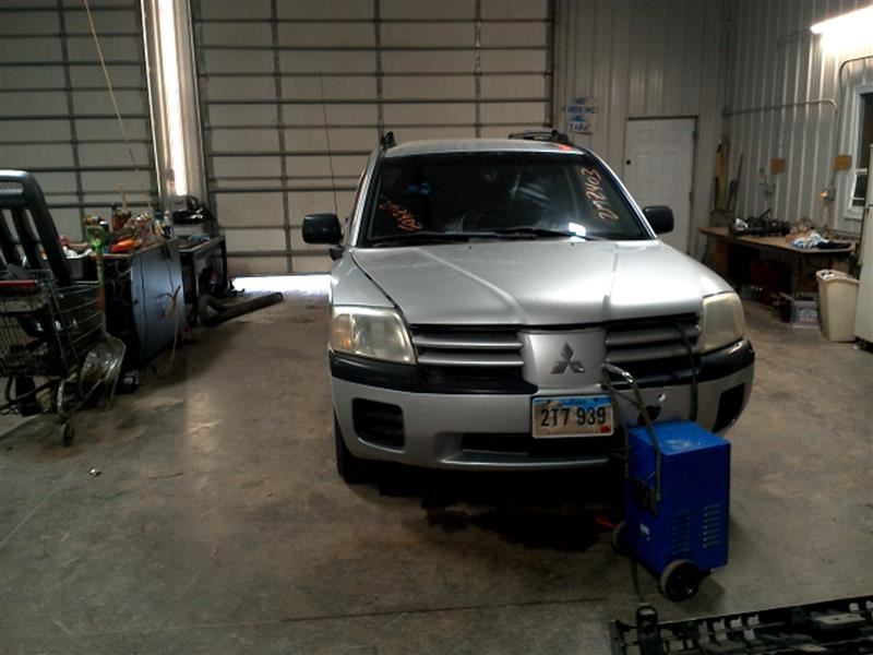 https://f005.backblazeb2.com/file/img-partshotlines-com/Inventory/MA178/Vehicle/5751_03.jpg