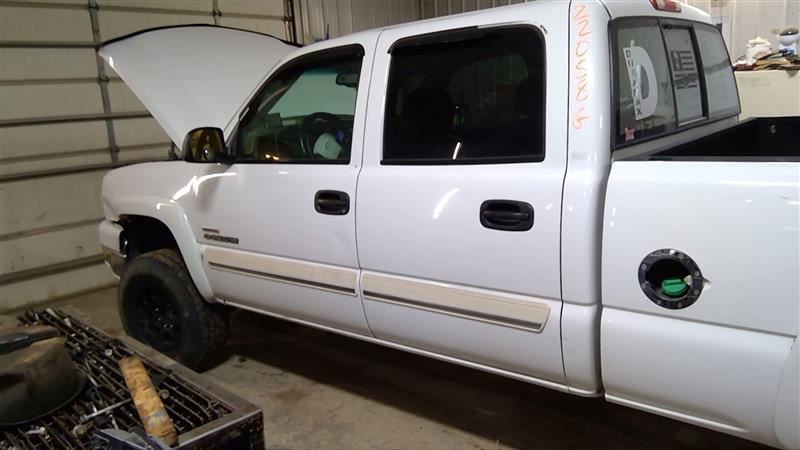 https://f005.backblazeb2.com/file/img-partshotlines-com/Inventory/MA178/Vehicle/5817_08.jpg