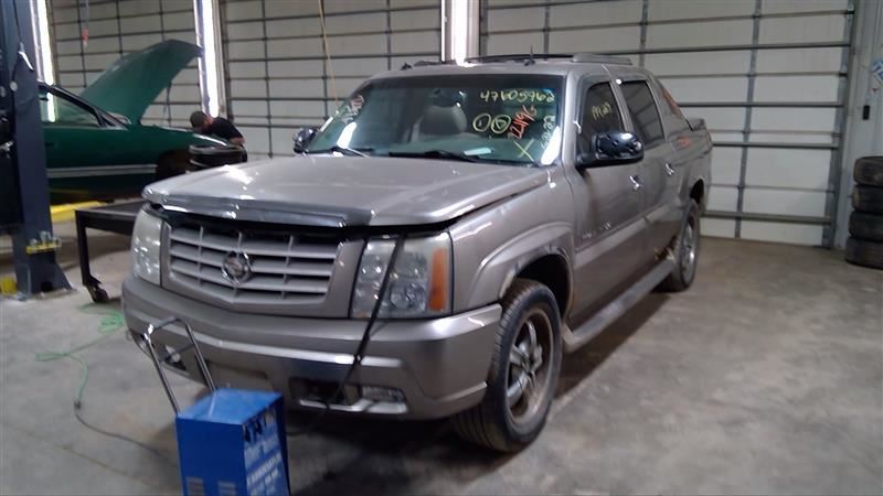 https://f005.backblazeb2.com/file/img-partshotlines-com/Inventory/MA178/Vehicle/5898_03.jpg