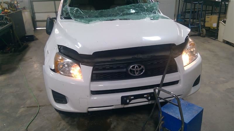 https://f005.backblazeb2.com/file/img-partshotlines-com/Inventory/MA178/Vehicle/5965_09.jpg