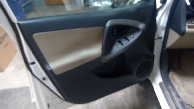 https://f005.backblazeb2.com/file/img-partshotlines-com/Inventory/MA178/Vehicle/5965_12.jpg