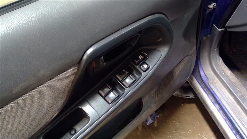 https://f005.backblazeb2.com/file/img-partshotlines-com/Inventory/MA178/Vehicle/6156_11.jpg