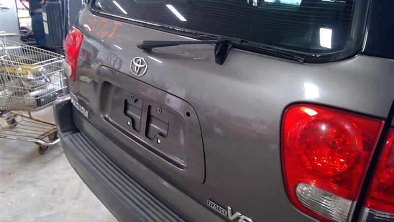 https://f005.backblazeb2.com/file/img-partshotlines-com/Inventory/MA178/Vehicle/6665_08.jpg