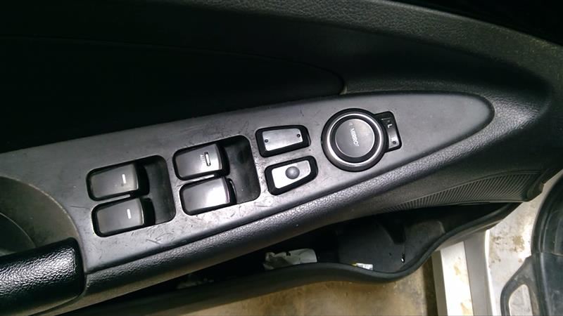 https://f005.backblazeb2.com/file/img-partshotlines-com/Inventory/MA178/Vehicle/6772_08.jpg