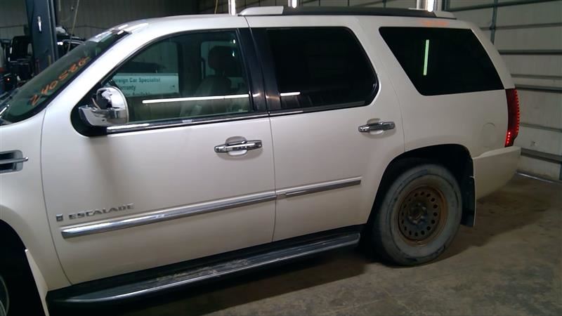 https://f005.backblazeb2.com/file/img-partshotlines-com/Inventory/MA178/Vehicle/7546_08.jpg