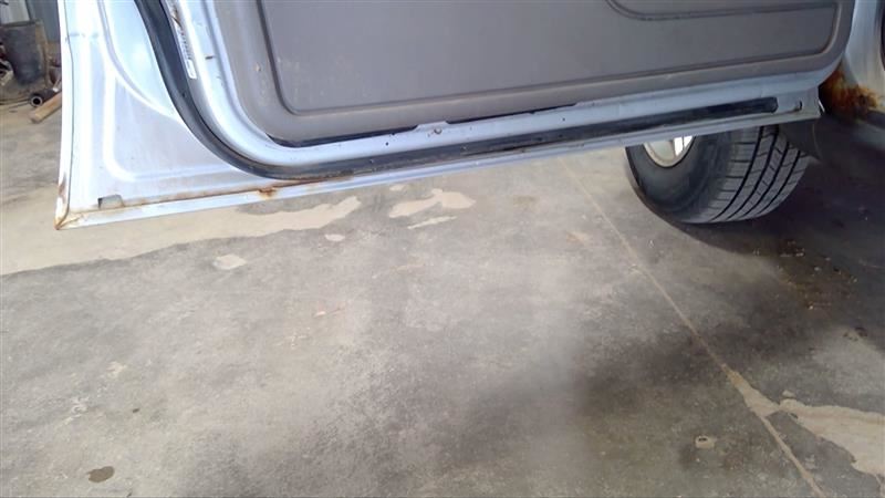 https://f005.backblazeb2.com/file/img-partshotlines-com/Inventory/MA178/Vehicle/8160_12.jpg