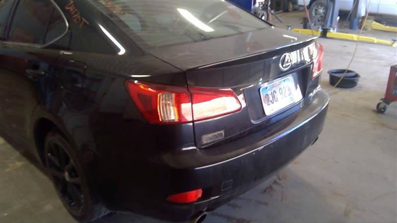 https://f005.backblazeb2.com/file/img-partshotlines-com/Inventory/MA178/Vehicle/8403_10.jpg