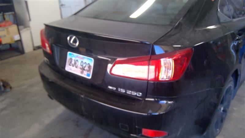 https://f005.backblazeb2.com/file/img-partshotlines-com/Inventory/MA178/Vehicle/8403_11.jpg