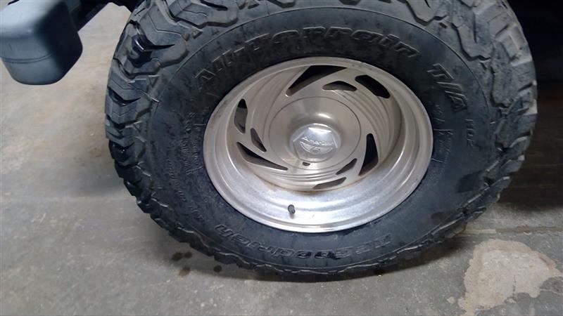 https://f005.backblazeb2.com/file/img-partshotlines-com/Inventory/MA178/Vehicle/8501_06.jpg