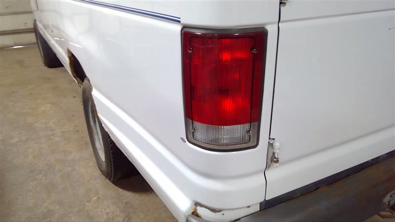 https://f005.backblazeb2.com/file/img-partshotlines-com/Inventory/MA178/Vehicle/8802_05.jpg