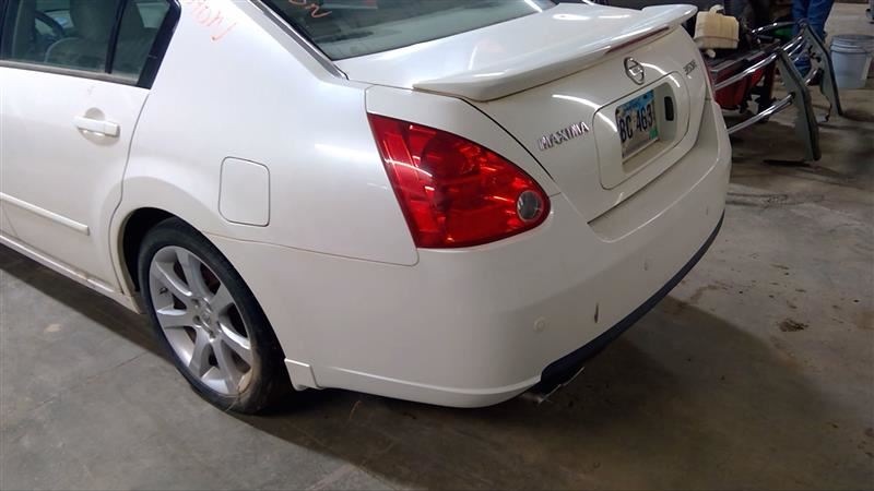 https://f005.backblazeb2.com/file/img-partshotlines-com/Inventory/MA178/Vehicle/9166_08.jpg
