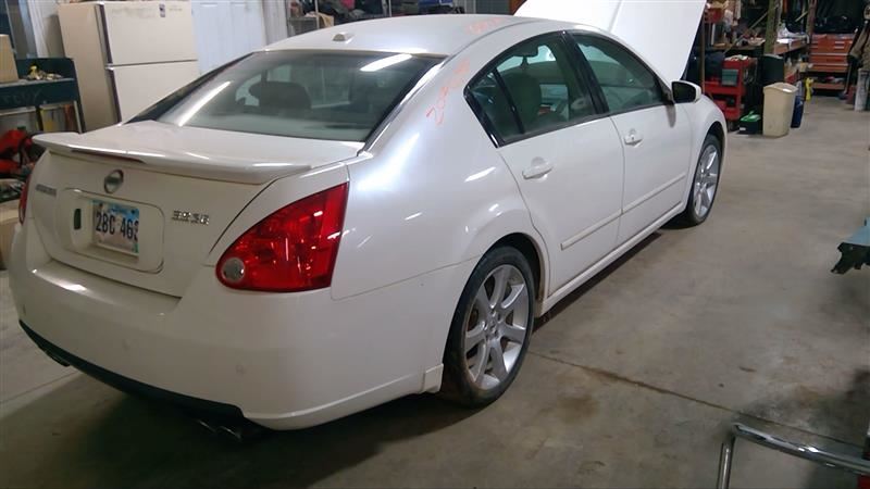 https://f005.backblazeb2.com/file/img-partshotlines-com/Inventory/MA178/Vehicle/9166_11.jpg