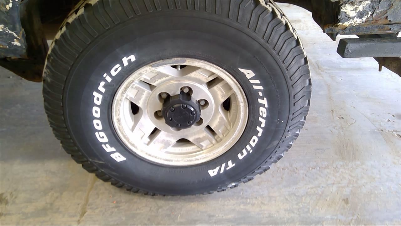 https://f005.backblazeb2.com/file/img-partshotlines-com/Inventory/MA178/Vehicle/9293_03.jpg