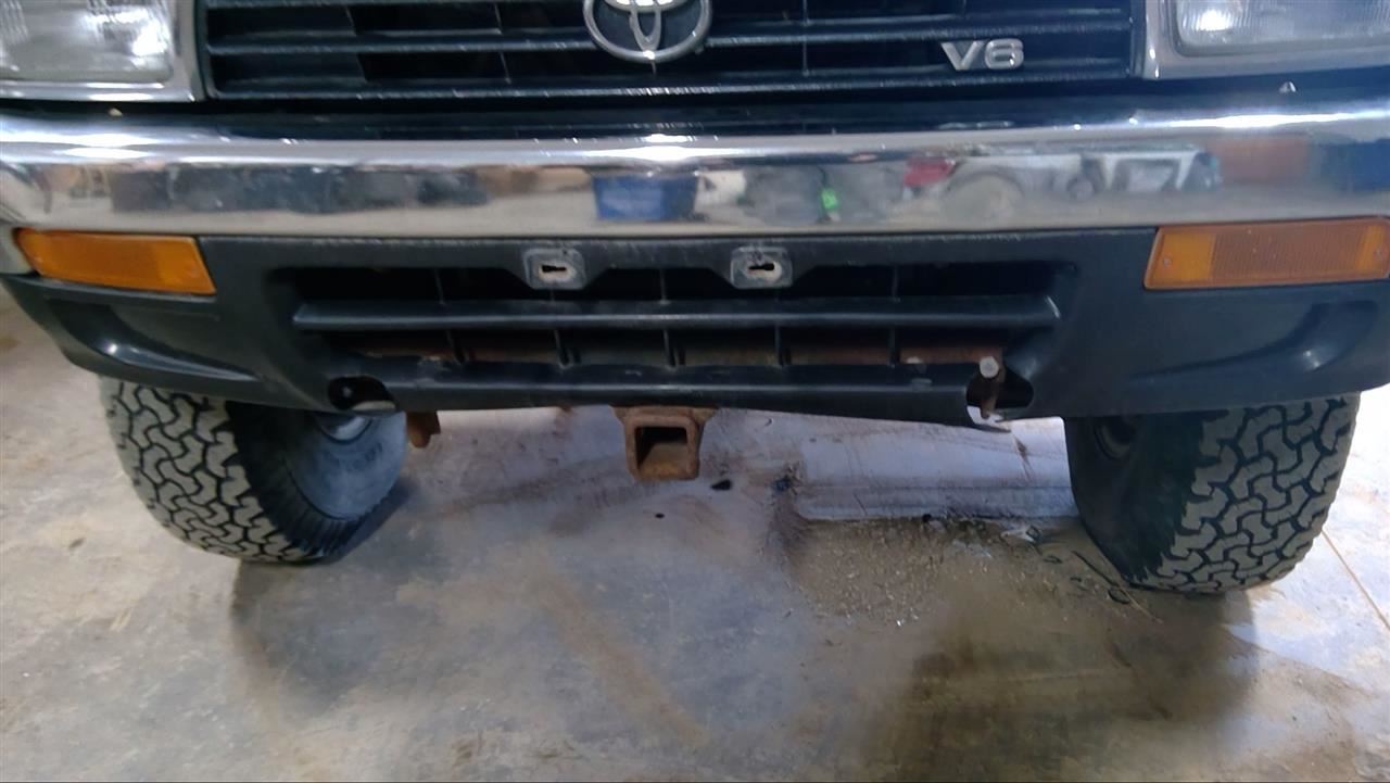 https://f005.backblazeb2.com/file/img-partshotlines-com/Inventory/MA178/Vehicle/9293_08.jpg