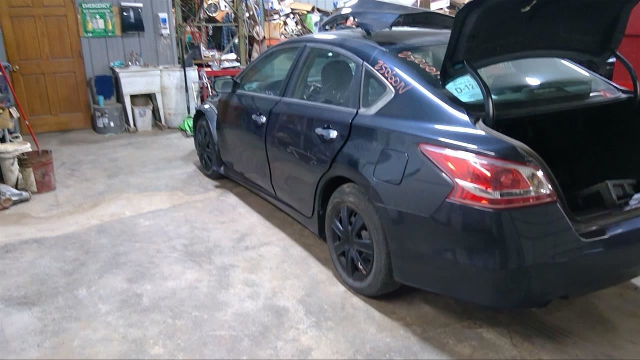https://f005.backblazeb2.com/file/img-partshotlines-com/Inventory/MA178/Vehicle/9317_05.jpg