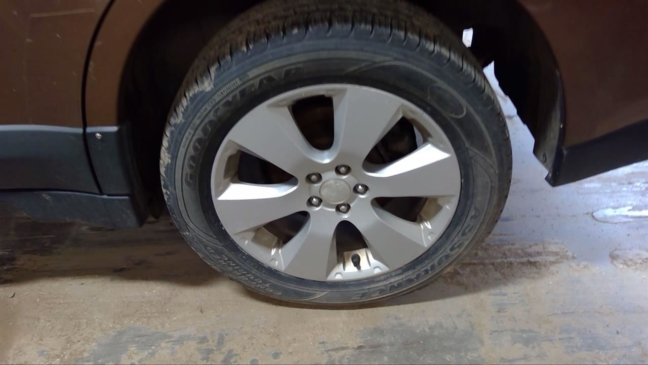 https://f005.backblazeb2.com/file/img-partshotlines-com/Inventory/MA178/Vehicle/9526_08.jpg