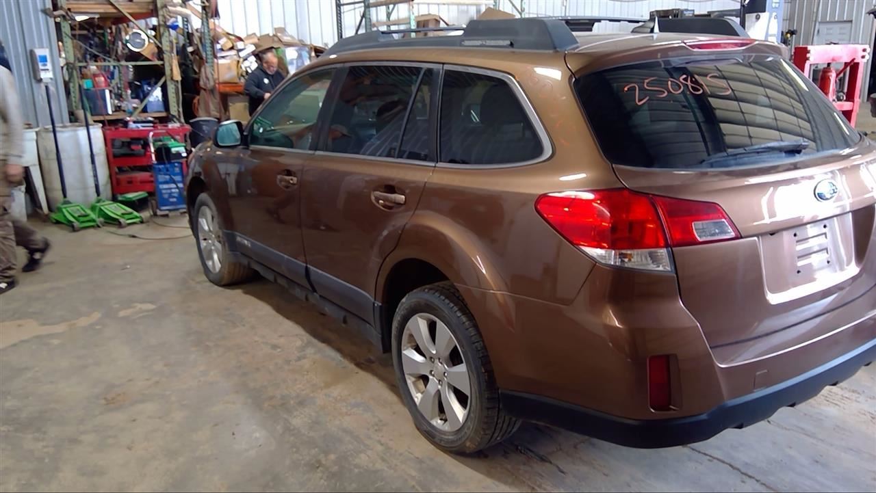 https://f005.backblazeb2.com/file/img-partshotlines-com/Inventory/MA178/Vehicle/9526_09.jpg