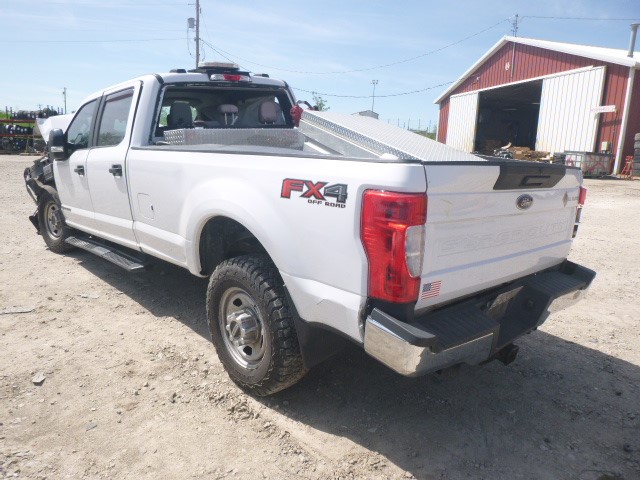 https://f005.backblazeb2.com/file/img-partshotlines-com/Inventory/MA185/Vehicle/100251_08.jpg
