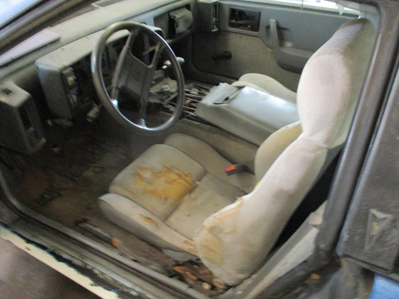 https://f005.backblazeb2.com/file/img-partshotlines-com/Inventory/MA185/Vehicle/101241_02.jpg